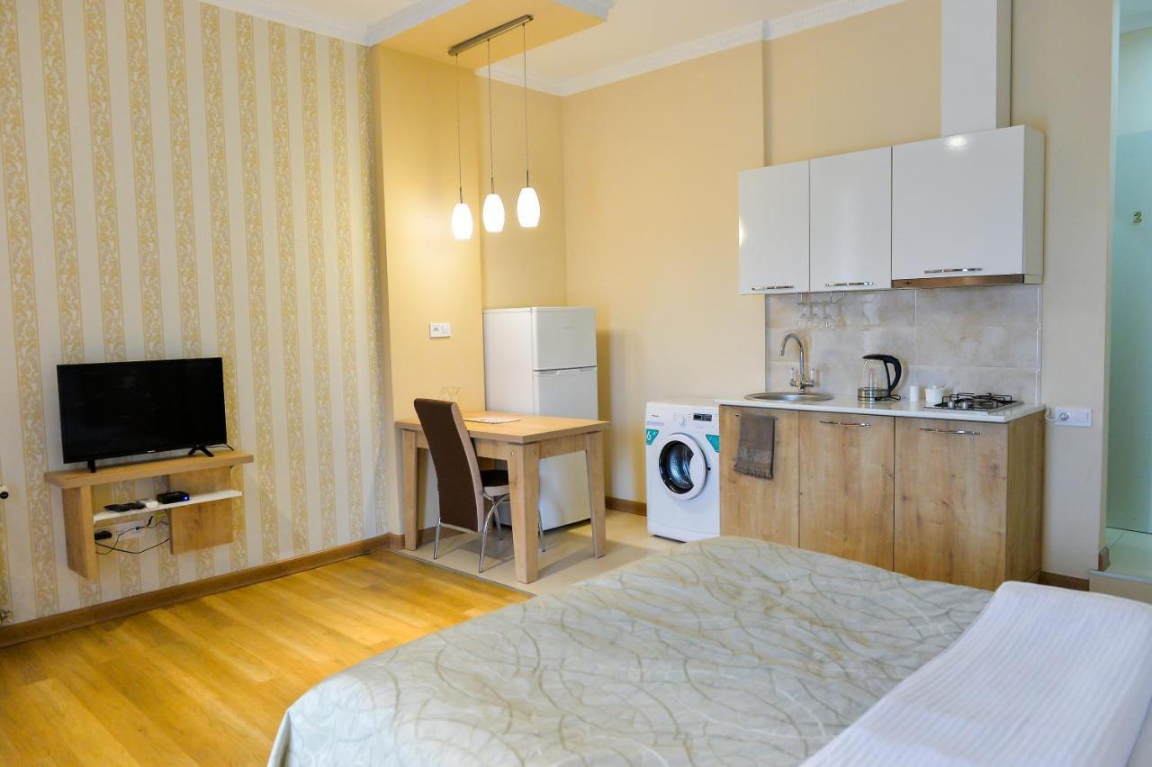 Happy Stay Hotel Kutaissi Exterior foto